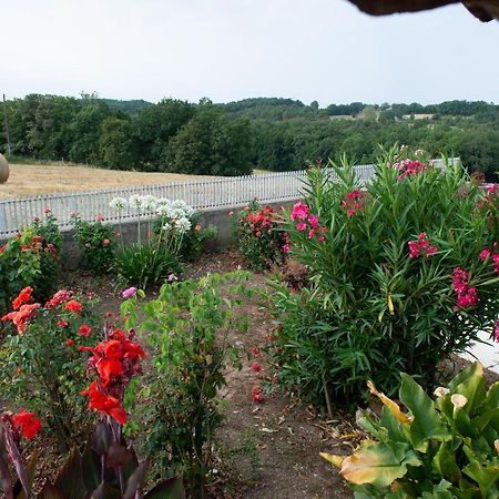 Gites De La Vaysse Vergt-de-Biron Bagian luar foto