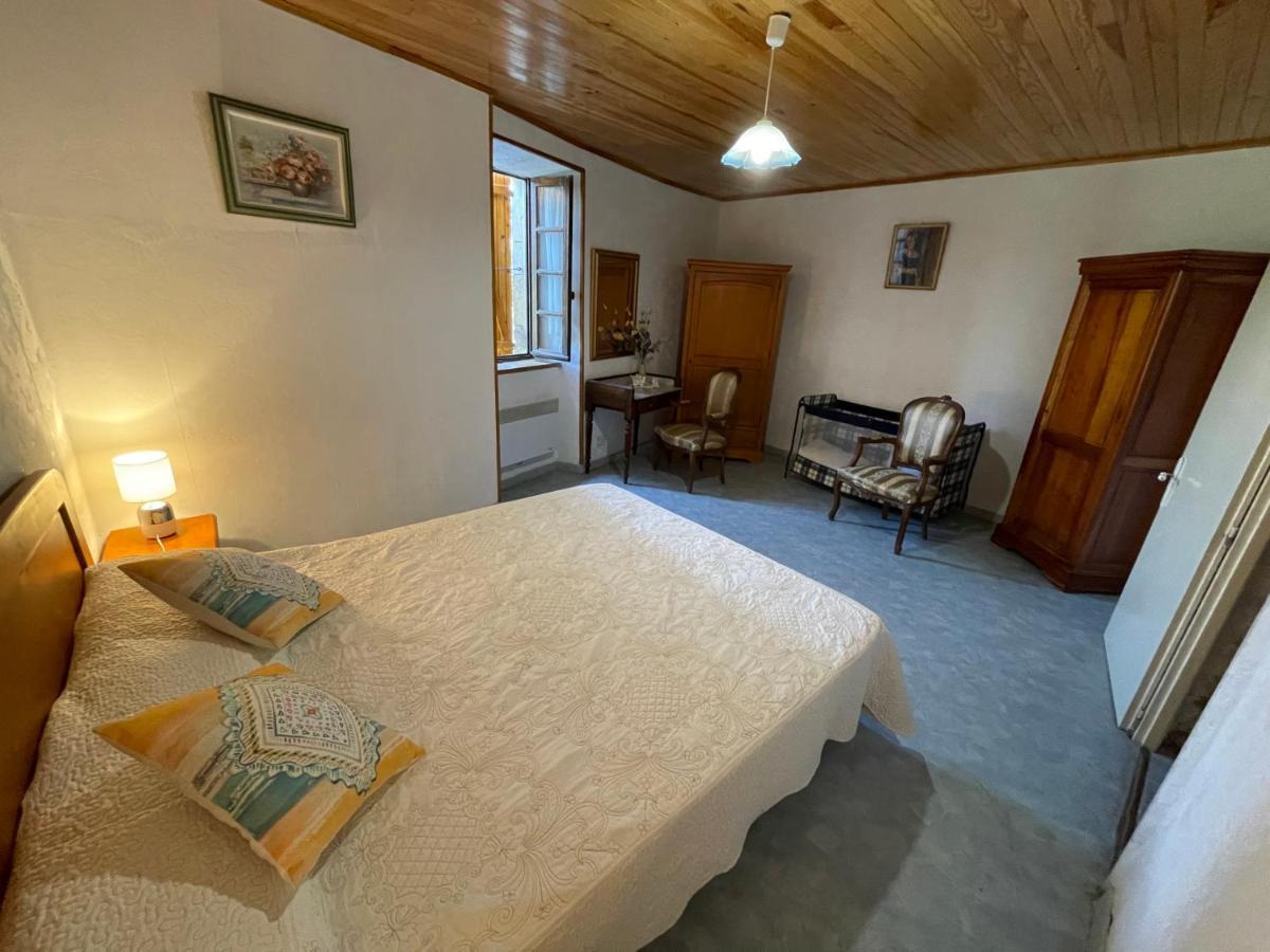 Gites De La Vaysse Vergt-de-Biron Bagian luar foto